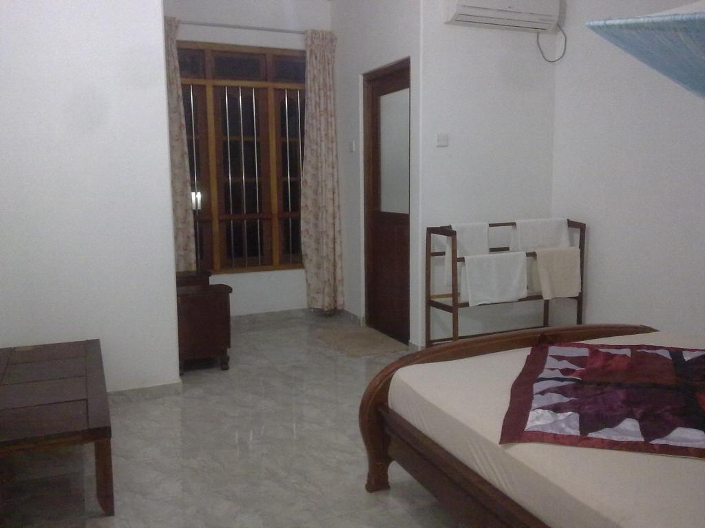Hotel Sea Front Hikkaduwa Pokój zdjęcie